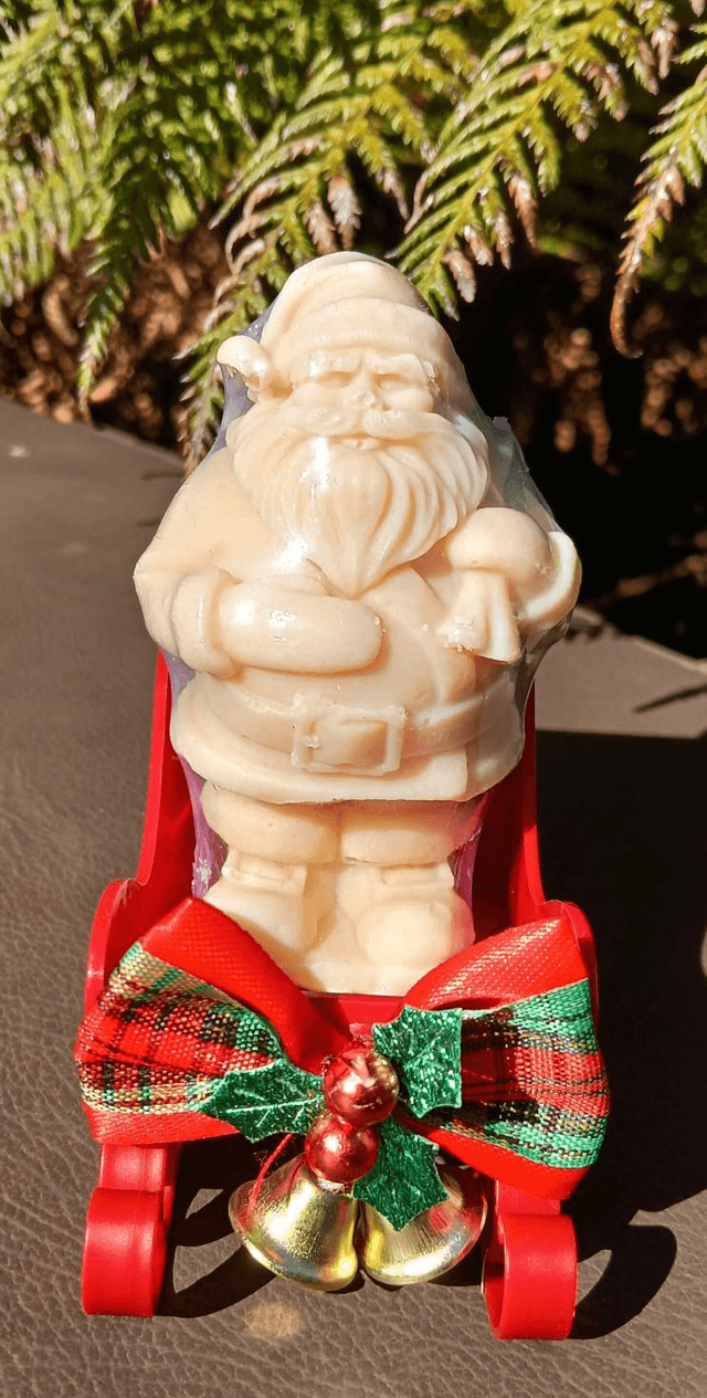 Santa Soap and Sleigh Gift